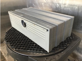 Запчасти LIEBHERR