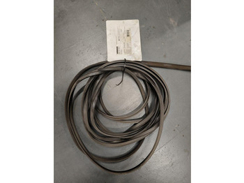 : фото в шапке страницы