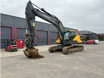 Гусеничный экскаватор VOLVO EC300EL