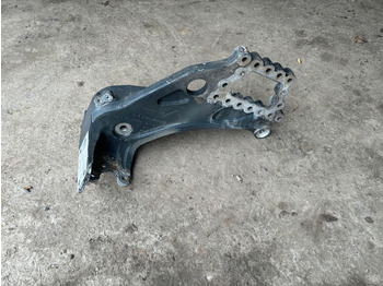 : фото в шапке страницы