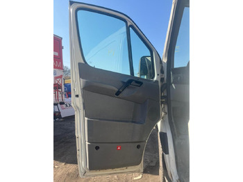 Запчасти VW Crafter Fahrertür, Tür links weiß mit Spiegel: фото 3