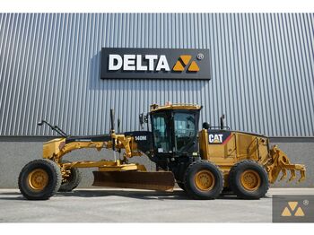 Грейдер CATERPILLAR 140M