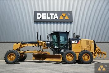 Грейдер CATERPILLAR 140M