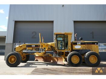 Грейдер CATERPILLAR