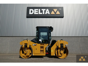 Каток CATERPILLAR