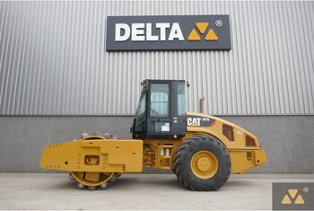 Каток CATERPILLAR