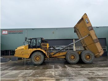 Мини-самосвал CATERPILLAR 745