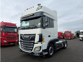 Тягач DAF XF 530