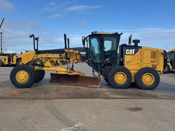 Грейдер CATERPILLAR 140M