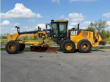 Грейдер CATERPILLAR 14