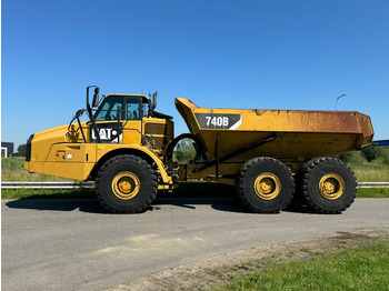 Сочленённый самосвал CATERPILLAR 740B