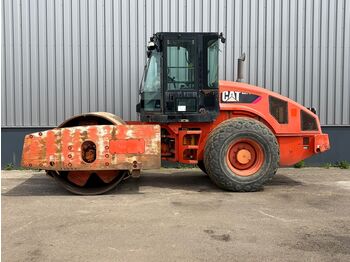 Каток CATERPILLAR CS74