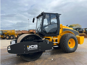 Каток JCB