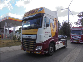 Тягач DAF XF 460