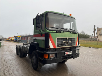 Грузовик-шасси MAN 27.362, 6x6: фото 3