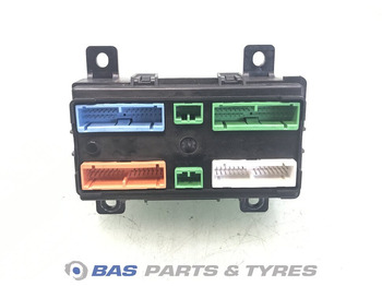 : фото в шапке страницы