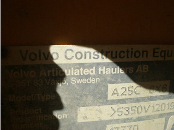 Сочленённый самосвал VOLVO A25C S/N: 12019 (1998) Y S/N: 12026 (1999): фото 2