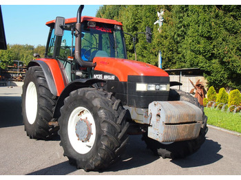 Трактор NEW HOLLAND