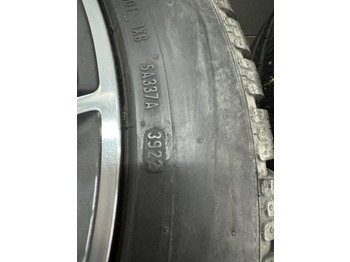 Шина для Грузовиков Pirelli P ZERO Winter 255/45/19: фото 5