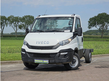 Лёгкий коммерческий автомобиль IVECO Daily 35s12