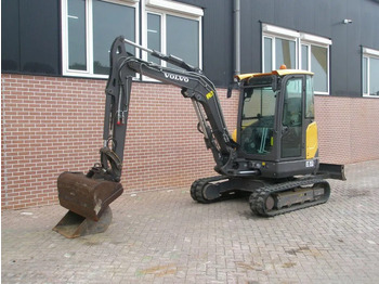 Мини-экскаватор VOLVO EC35D