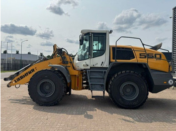 Колёсный погрузчик LIEBHERR L 550