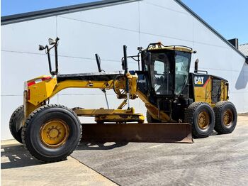 Грейдер CATERPILLAR 140M