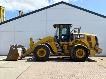 Колёсный погрузчик CATERPILLAR 950M
