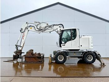 Колёсный экскаватор LIEBHERR A 914