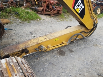 Стрела CATERPILLAR