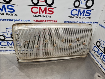 Решётка радиатора Ford 2000, 3000, 4000, 5000, 4110, Cab Front Grill Genuine 81823928,: фото 3