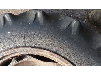 Колесо для Тракторов Ford 4000 Rear Wheel And Tyre 12.4/11-28. Please Check The Description: фото 3