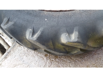 Колесо для Тракторов Ford 4000 Rear Wheel And Tyre 12.4/11-28. Please Check The Description: фото 5
