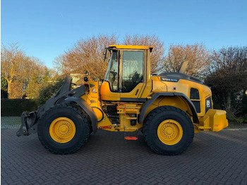Колёсный погрузчик VOLVO L90H