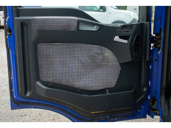 : фото в шапке страницы