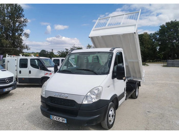 Малотоннажный самосвал IVECO Daily 35c11