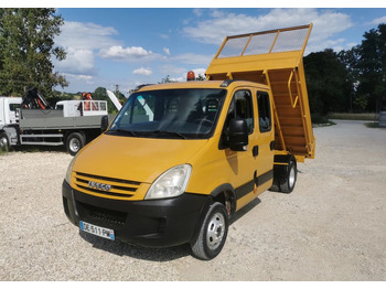 Малотоннажный самосвал IVECO Daily 35c12