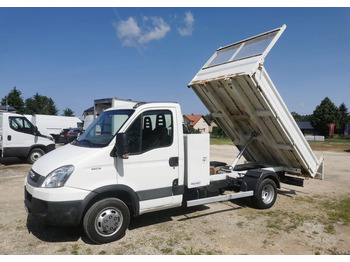 Малотоннажный самосвал IVECO Daily 35C15