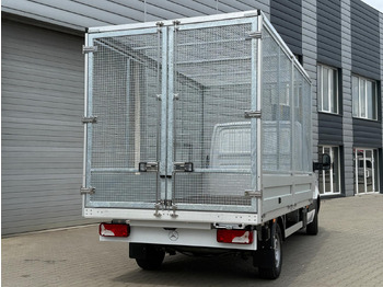 Новый Малотоннажный бортовой грузовик, Электрический фургон Mercedes eSprinter: фото 4