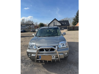 Внедорожник NISSAN