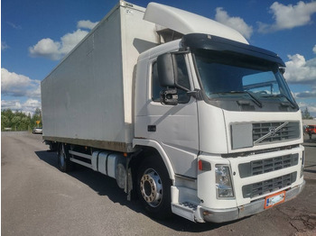 Грузовик с закрытым кузовом Volvo FM9 4x2 8,40m pitkä kylkiaukeava kori: фото 2