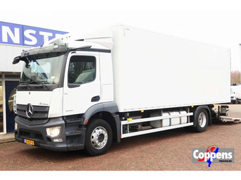 Грузовик с закрытым кузовом MERCEDES-BENZ Actros 1840