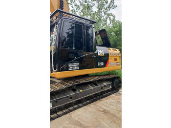 Гусеничный экскаватор CATERPILLAR 320D2