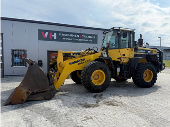 Колёсный погрузчик KOMATSU WA320