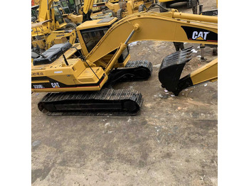 Гусеничный экскаватор CATERPILLAR 320CL