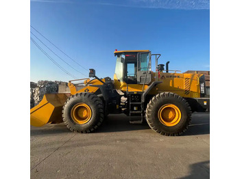 Колёсный погрузчик SDLG