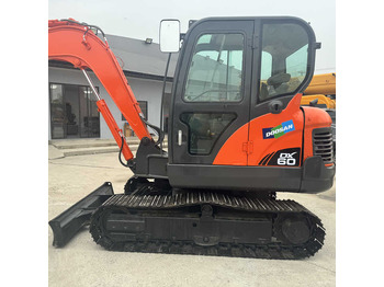 Гусеничный экскаватор DOOSAN DX60