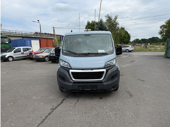 Малотоннажный бортовой грузовик PEUGEOT Boxer