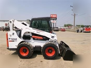 Мини-погрузчик с бортовым поворотом BOBCAT S770
