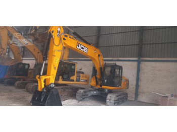 Гусеничный экскаватор JCB JS210LC